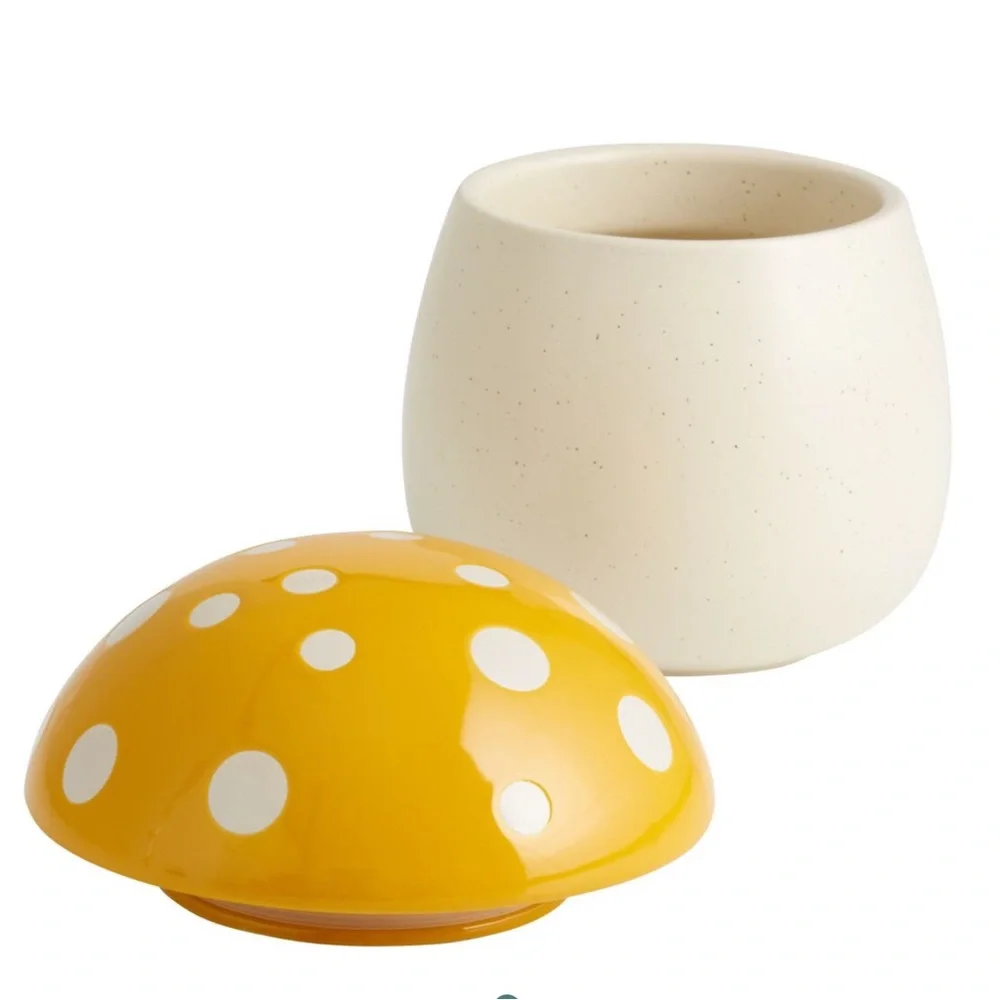 World Market Yellow Ceramic Mushroom Cookie Jar, NWT